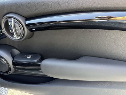 Used 2019 MINI Cooper S FWD image 14