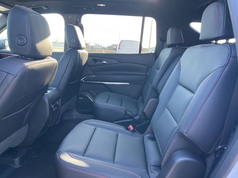 New 2026 Chevrolet Traverse Z71 w/ Enhanced Driving Package image 16