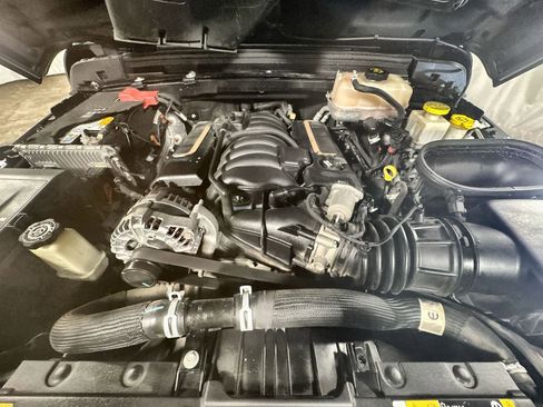 Used 2021 Jeep Wrangler Unlimited Rubicon w/ Dual Top Group image 35