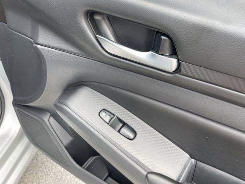 Used 2022 Nissan Altima 2.5 S FWD image 30