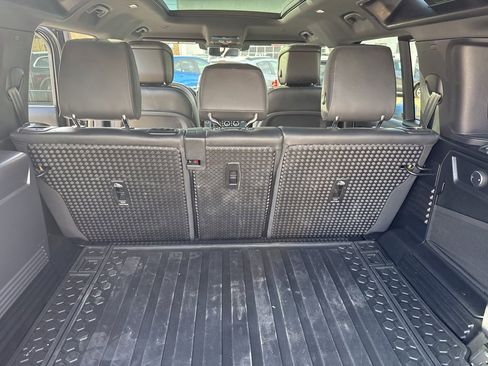 Used 2023 Land Rover Defender 110 V8 image 19