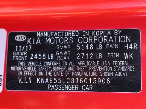 Used 2018 Kia Stinger GT2 AWD/4WD image 38