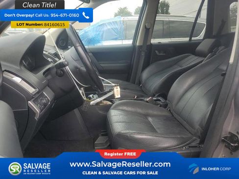 Used 2012 Land Rover LR2 HSE image 9