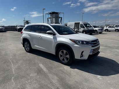 Used 2017 Toyota Highlander Limited