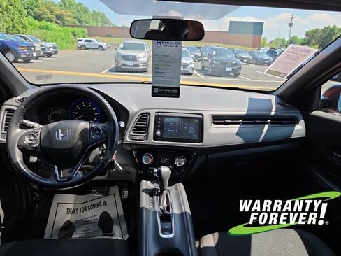 Used 2019 Honda HR-V Sport image 10