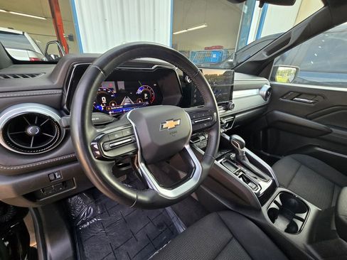 Used 2024 Chevrolet Colorado LT w/ LT Convenience Package RWD image 14