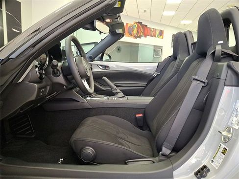 New 2025 MAZDA MX-5 Miata Club image 10