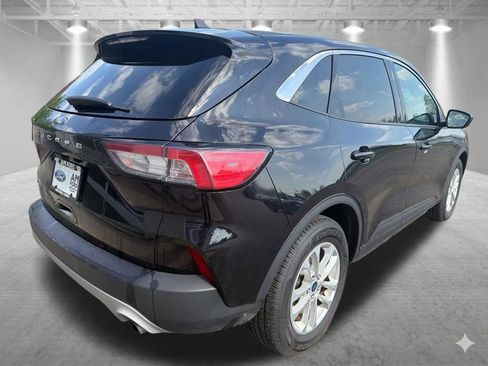 Used 2022 Ford Escape SE FWD image 9