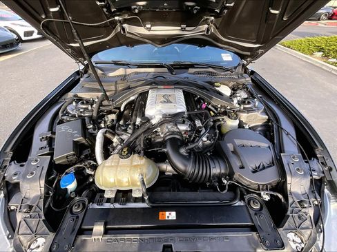 Used 2020 Ford Mustang Shelby GT500 w/ Technology Package image 12