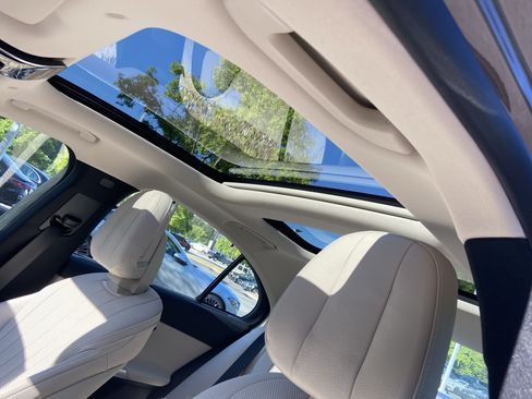 New 2026 Mercedes-Benz E 450 4MATIC Sedan image 22
