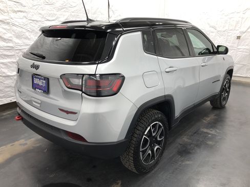 Certified 2024 Jeep Compass Trailhawk w/ Trailhawk Elite Group image 4