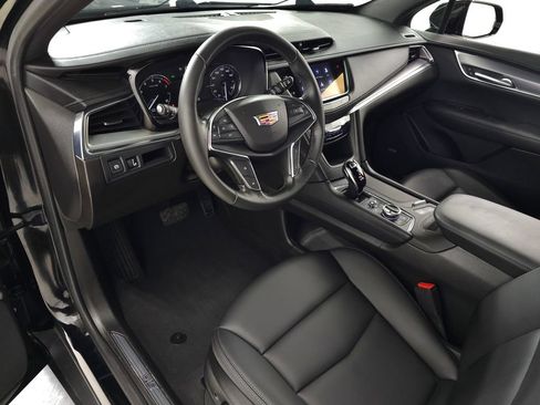 Used 2023 Cadillac XT5 Luxury AWD/4WD image 16