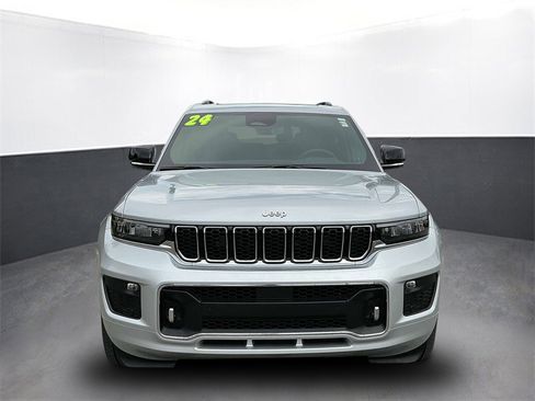 Used 2024 Jeep Grand Cherokee L Overland w/ Luxury Tech Group IV image 9