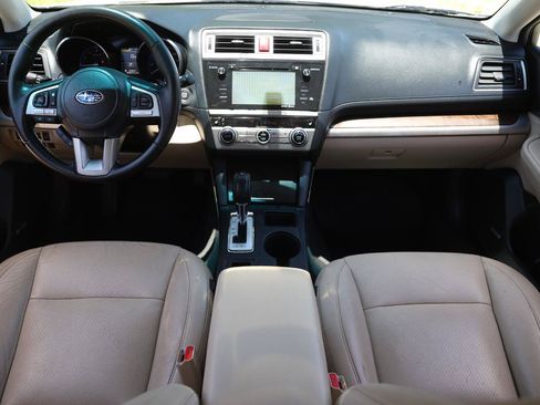 Used 2015 Subaru Outback 2.5i Limited AWD/4WD image 2