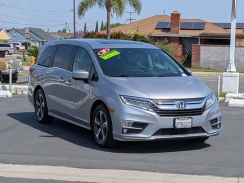 Used 2020 Honda Odyssey Touring image 3