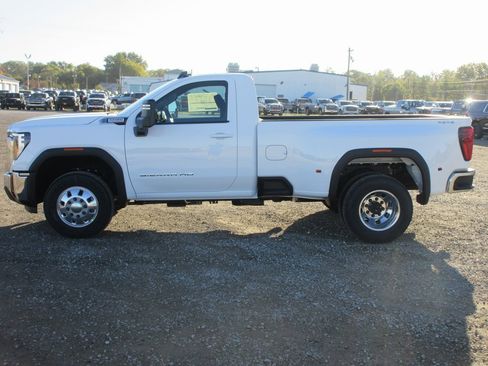 New 2026 GMC Sierra 3500 SLE image 10