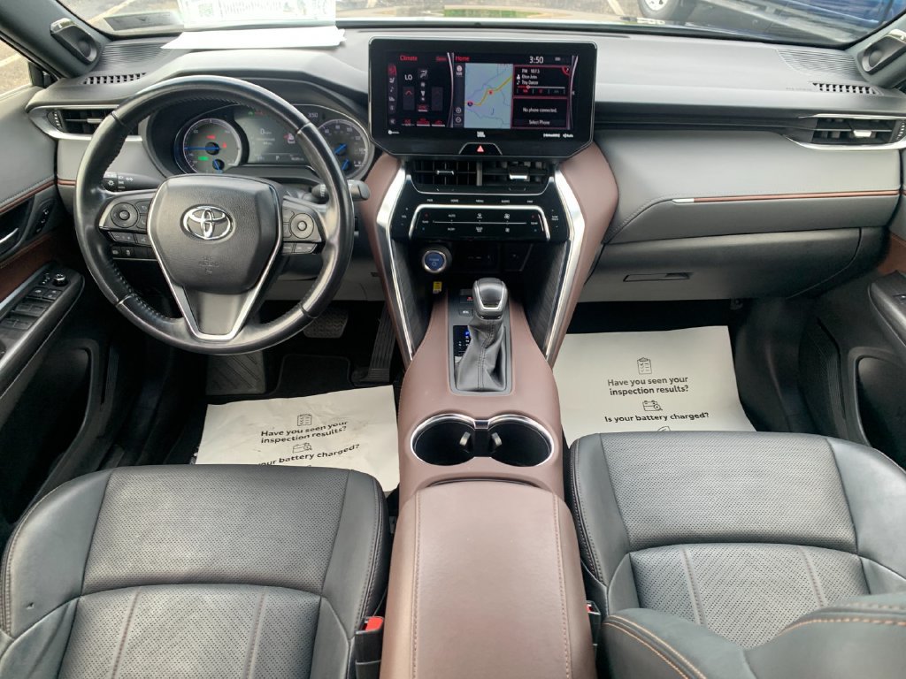 Used 2021 Toyota Venza XLE w/ Softex Package AWD/4WD image 16