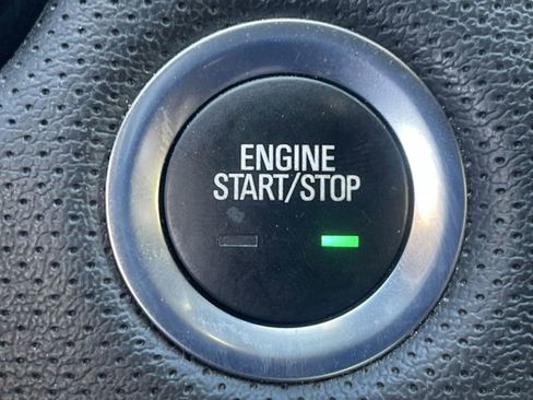Used 2024 Cadillac XT6 Luxury FWD image 16