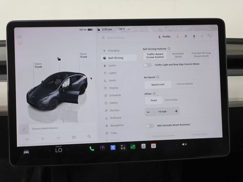 Used 2023 Tesla Model Y Long Range AWD/4WD image 44