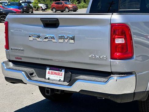 Used 2025 RAM 1500 Big Horn AWD/4WD image 38