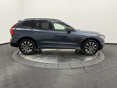 Certified 2025 Volvo XC60 B5 Plus AWD/4WD image 7