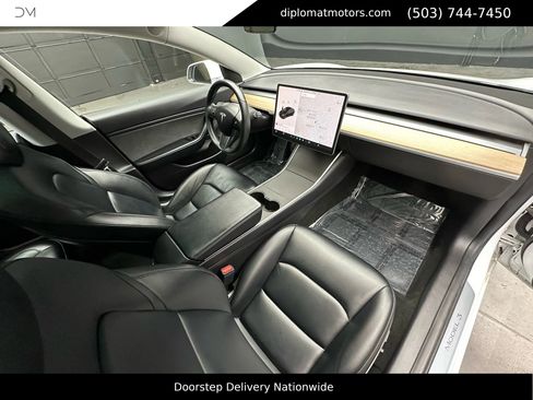 Used 2019 Tesla Model 3 Long Range image 19
