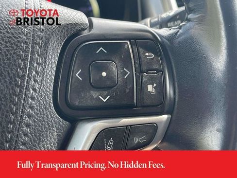 Used 2018 Toyota Highlander Plus AWD/4WD image 33