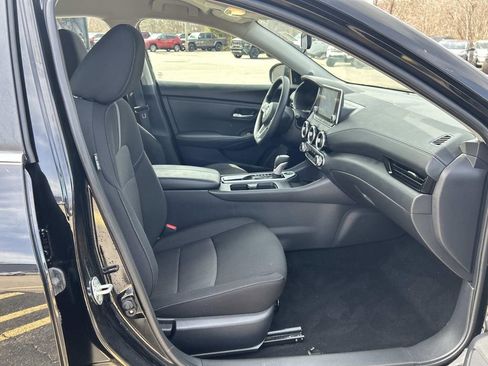 Certified 2023 Nissan Sentra SV FWD image 17