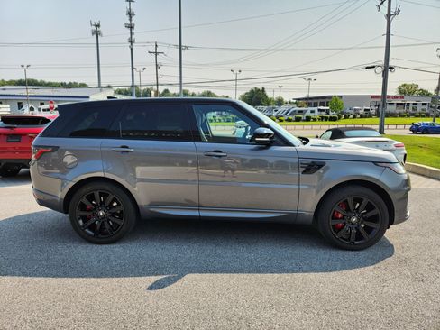 Used 2018 Land Rover Range Rover Sport Supercharged AWD/4WD image 6