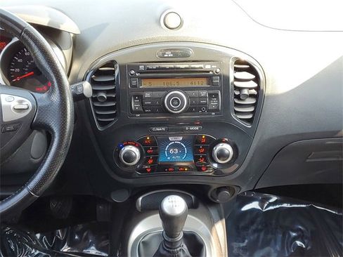 Used 2013 Nissan Juke SV image 28