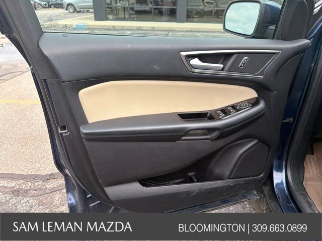 Used 2017 Ford Edge SEL w/ Equipment Group 201A AWD/4WD image 17