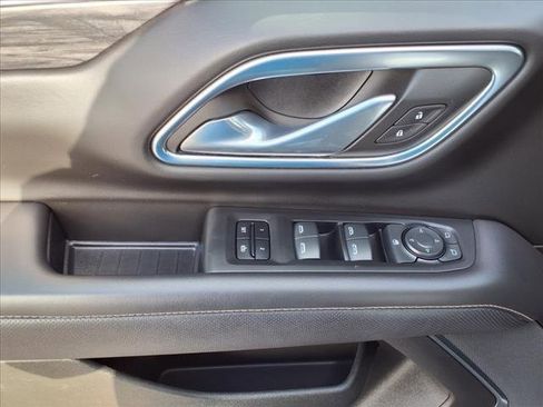 Certified 2023 GMC Yukon SLT image 12