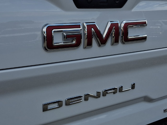 Used 2025 GMC Sierra 2500 Denali w/ Denali Reserve Package AWD/4WD image 33