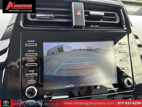 Certified 2022 Toyota Prius XLE image 33