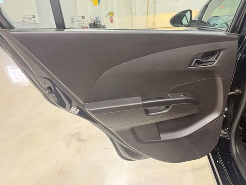 Used 2018 Chevrolet Sonic LT image 27