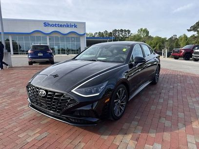 Used 2022 Hyundai Sonata Limited w/ Preferred Accessory Package