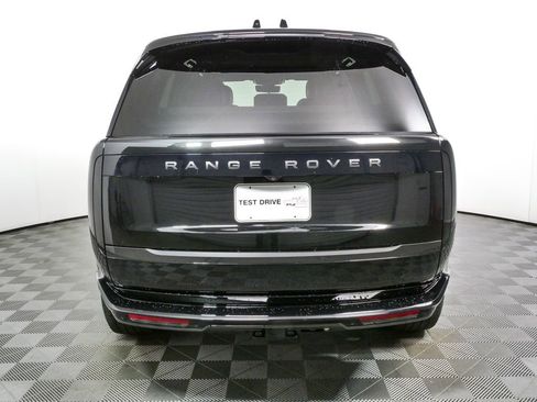Used 2025 Land Rover Range Rover SE AWD/4WD image 29