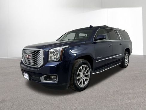 Used 2017 GMC Yukon XL Denali w/ Open Road Package image 25
