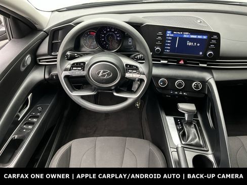 Used 2021 Hyundai Elantra SE FWD image 10