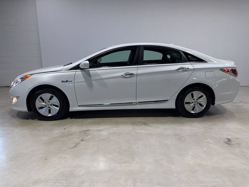 Used 2013 Hyundai Sonata Hybrid FWD image 4