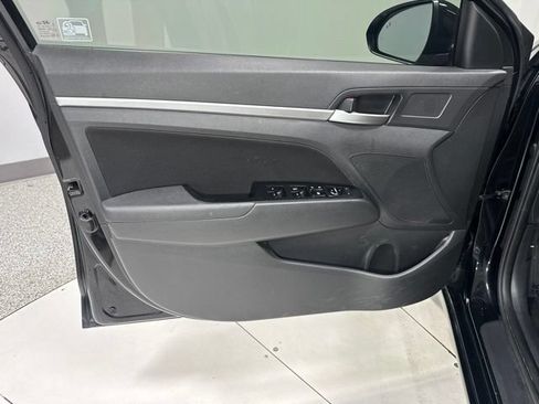 Used 2019 Hyundai Elantra SEL w/ Cargo Package FWD image 8