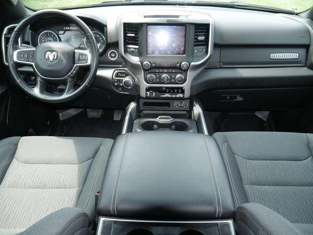 Used 2022 RAM 1500 Big Horn AWD/4WD image 6