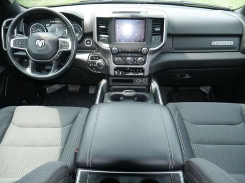 Used 2022 RAM 1500 Big Horn AWD/4WD image 6