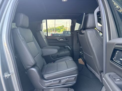 New 2026 GMC Yukon XL Denali image 25