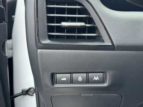 New 2026 Nissan Sentra SR w/ SR Premium Package image 19