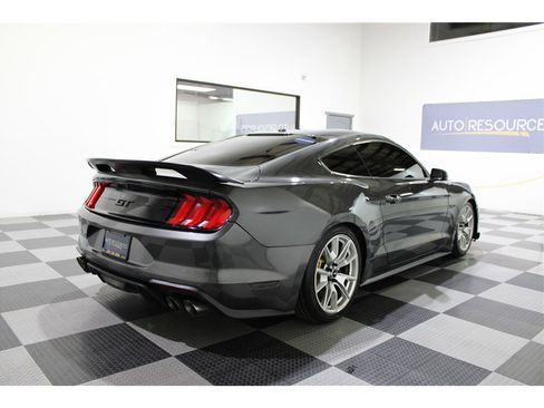 Used 2019 Ford Mustang GT Premium image 4