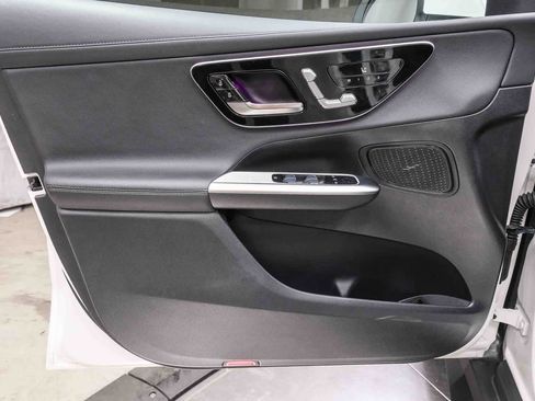 Certified 2025 Mercedes-Benz GLC 350e 4MATIC image 26