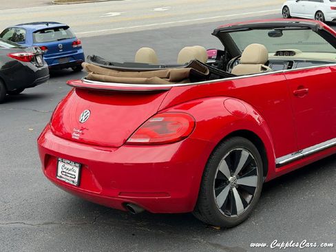 Used 2013 Volkswagen Beetle 2.0T image 40