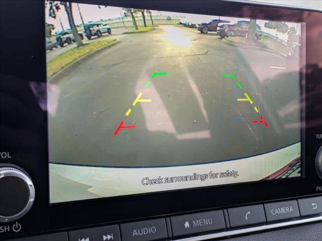 Used 2024 Nissan Sentra SV FWD image 13