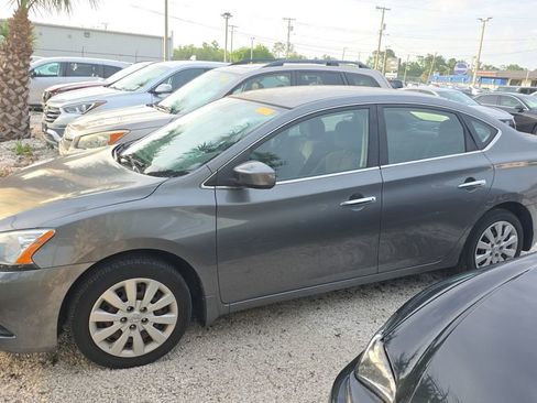 Used 2015 Nissan Sentra S FWD image 1